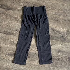 Tina Stevens Gray Ribbec Leggings